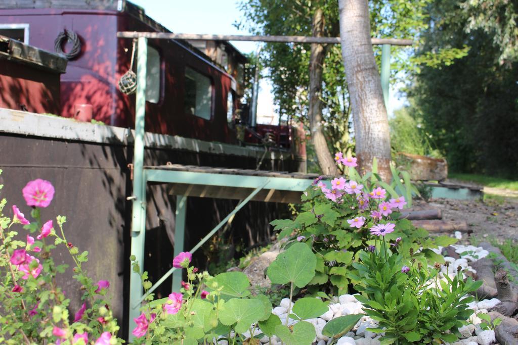 图罗特Bateau Entre Lille Et Paris住宿加早餐旅馆 外观 照片